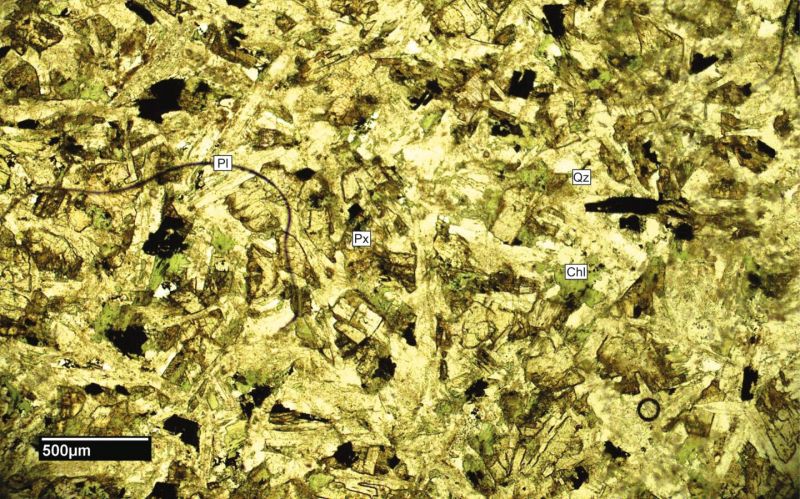 Archivo:FML-CD- 300 SN-x4.jpg