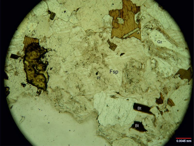 Archivo:2328-microclino sin nicoles.jpg