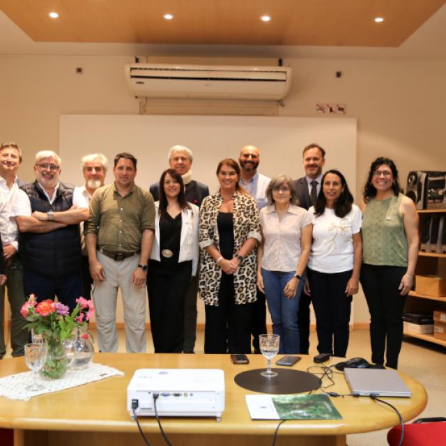 Un libro clave para conocer y cuidar la biodiversidad del Parque 9 de Julio